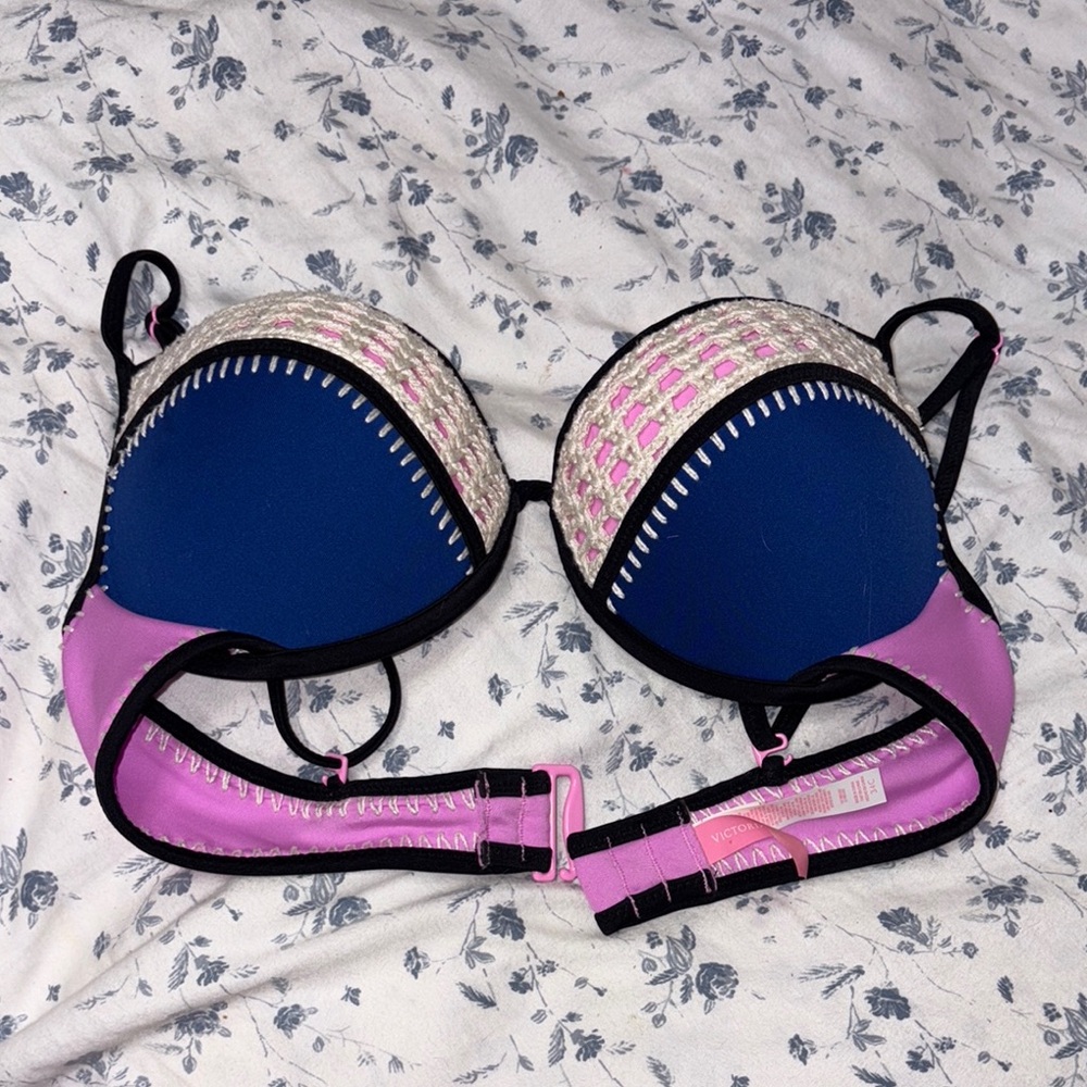 Victorias secret bikini top 34C